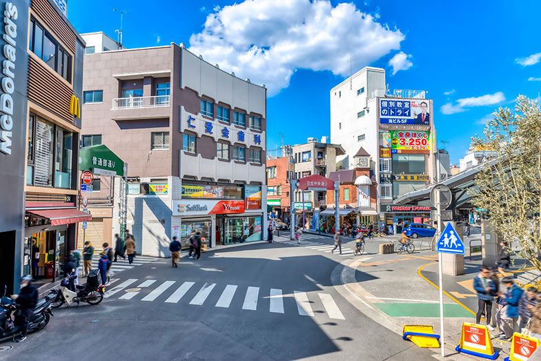 日吉駅前の様子（写真／PIXTA）